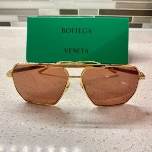 Bottega Veneta Angular Pilot